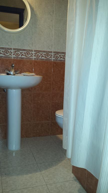 Hostal Guzman El Bueno By Gaiarooms ليون الغرفة الصورة